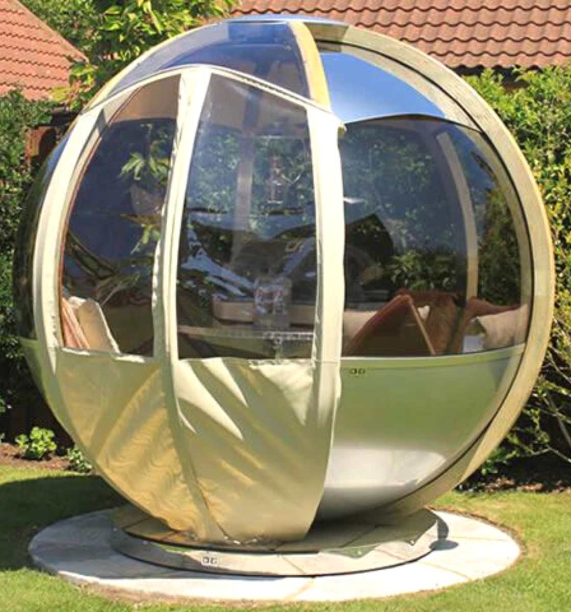 The Rotating Seater Garden Pod